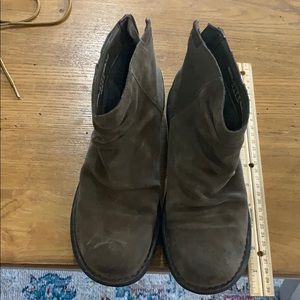 Clark’s slouch booties ankle boots